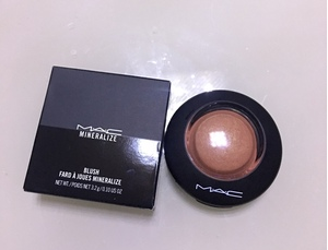 Mac的melba腮红使用分享 凸显少女感 Mac的melba腮红使用分享 凸显少女感