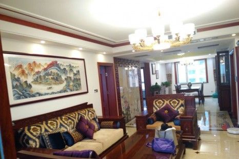 客厅沙发背景墙挂画挂什么好 浅论聚宝盆山水画的风水作用-1