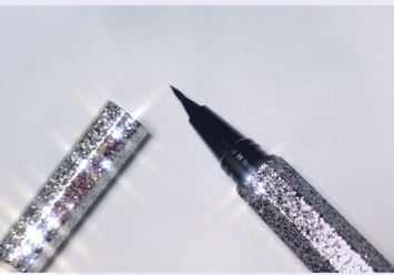 自然不晕染才是关键 八款好用不贵的眼线笔推荐 自然不晕染才是关键 八款好用不贵的眼线笔推荐