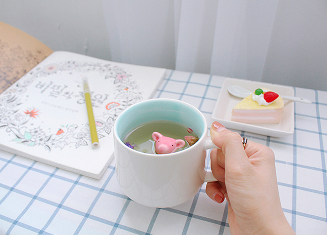 “铲屎官”和“猫奴”们看过来 你有一个萌宠杯子待领取 “铲屎官”和“猫奴”们看过来 你有一个萌宠杯子待领取