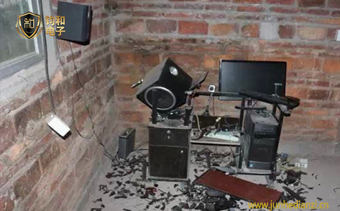 雷雨天气家用电脑也要做好防雷措施 雷雨天气家用电脑也要做好防雷措施