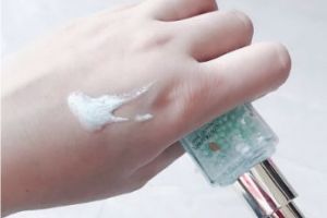 芷轩堂修颜隔离霜多少钱？性价比高不高？-1
