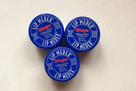 blistex小蓝罐是药用么？使用方法？-1