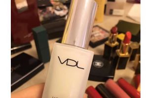 vdl贝壳提亮液是隔离吗？能提亮肤色吗？-1