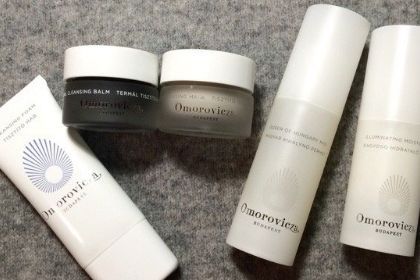 omorovicza旅行洗漱用品包含哪些？谁能详细介绍一下？-1
