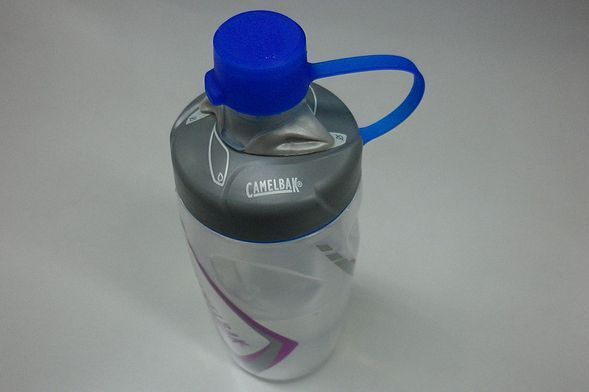 驼峰骑行水壶怎么样？水壶是什么材质的？-1