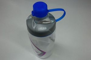 驼峰骑行水壶怎么样？水壶是什么材质的？-1