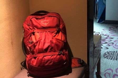 小鹰旅行家远行哪款好？小鹰户外双肩包容量？-1