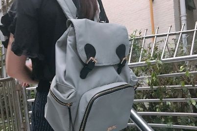 嫚熙妈咪包好不好？是双肩的吗？-1