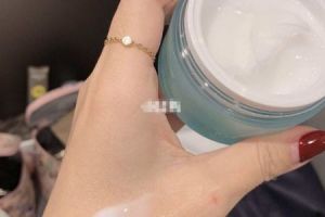acwell艾珂薇n4面霜怎么样？质地黏腻吗？-1