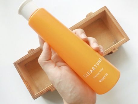 露姬婷毛孔收敛水怎么样?成分里面有酒精吗? 露姬婷毛孔收敛水怎么样?成分里面有酒精吗?