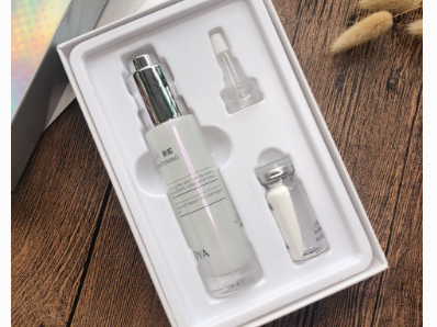 珀莱雅精华液功效怎么样？珀莱雅精华液美白效果好吗？