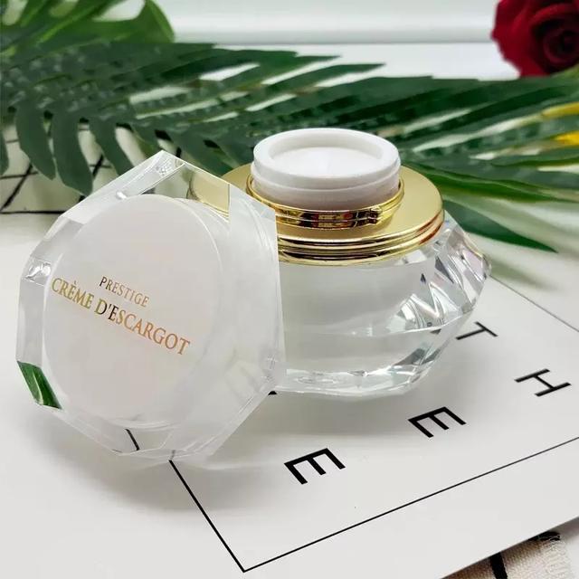 必备的八款面霜,好用到飞起 必备的八款面霜,好用到飞起