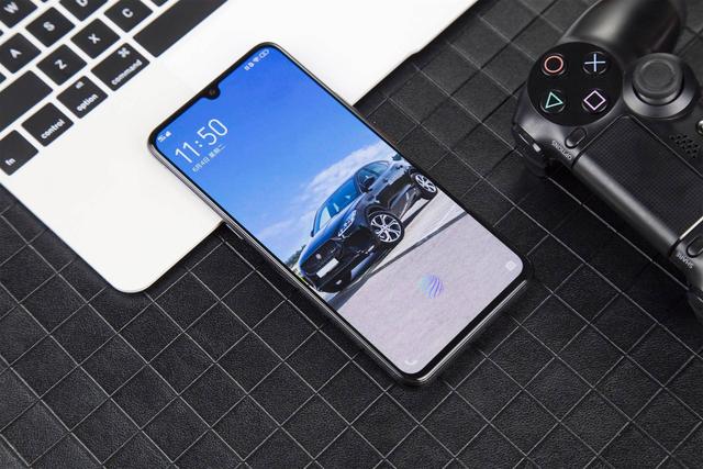 真忍不住,618提前下手!拿下iQOO武士黑,到货上手两字——真香 真忍不住,618提前下手!拿下iQOO武士黑,到货上手两字——真香