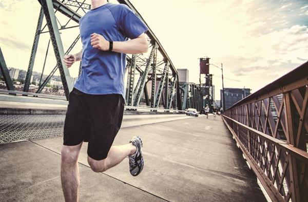 从运动监测到健康守护 华为智能穿戴产品三倍速增长的秘密 从运动监测到健康守护 华为智能穿戴产品三倍速增长的秘密