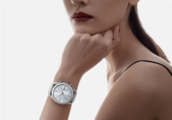 从运动监测到健康守护 华为智能穿戴产品三倍速增长的秘密 从运动监测到健康守护 华为智能穿戴产品三倍速增长的秘密