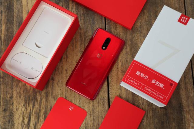 一加7真实上手体验:这个价位的真机皇 一加7真实上手体验:这个价位的真机皇