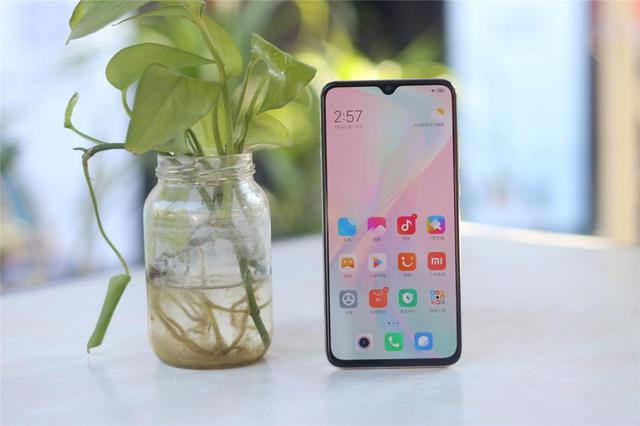 小米发布小屏精华版CC9e,搭载4030mAh电池,网友:1500元没能打 小米发布小屏精华版CC9e,搭载4030mAh电池,网友:1500元没能打