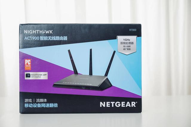 经典的「旗舰路由」，Netgear R7000 上手体验