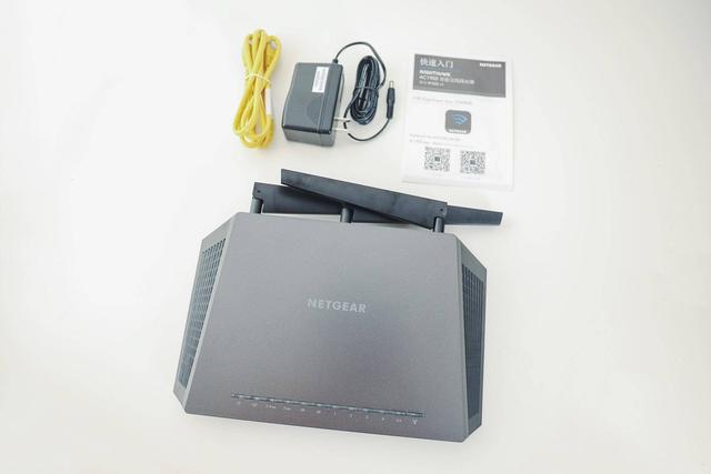 经典的「旗舰路由」，Netgear R7000 上手体验