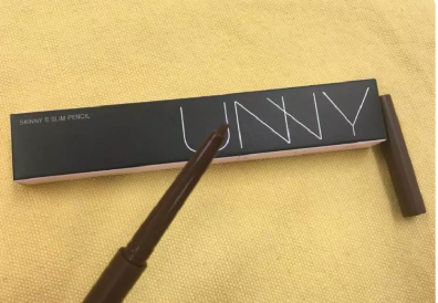 unny眼线胶笔好用吗？上眼持久度怎么样？