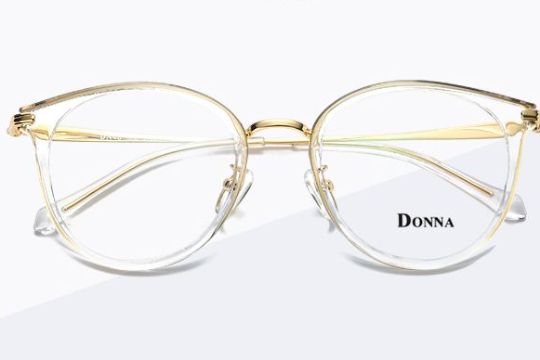 donna眼镜哪国的？donna眼镜架显脸小吗？-1