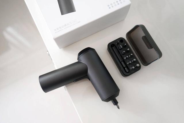 米家电动螺丝刀:装智能锁男人都该拥有的工具 米家电动螺丝刀:装智能锁男人都该拥有的工具