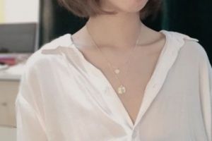 新加坡的jewel项链如何？jewel女士项链是银质的吗？-1