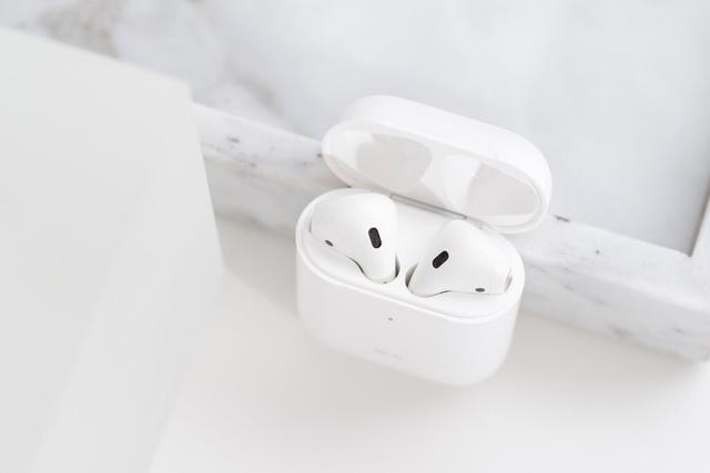 苹果“全家桶”用户的最佳选择:AirPods 2019款 苹果“全家桶”用户的最佳选择:AirPods 2019款