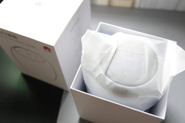 联合音响界"爱马仕"调音,海量曲库华为AI音箱搭载双人工智能 联合音响界"爱马仕"调音,海量曲库华为AI音箱搭载双人工智能