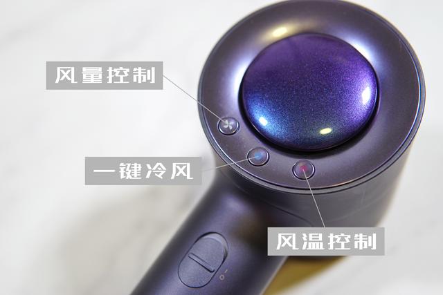 不靠高温靠风量,抛开热损伤干发体验:直白高速吹风机新品评测 不靠高温靠风量,抛开热损伤干发体验:直白高速吹风机新品评测