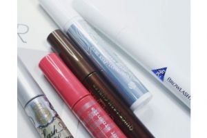 恋爱魔镜睫毛膏好用吗？定型效果怎么样？-1