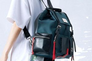 omto双肩包如何？omto双肩包颜值高吗？-1
