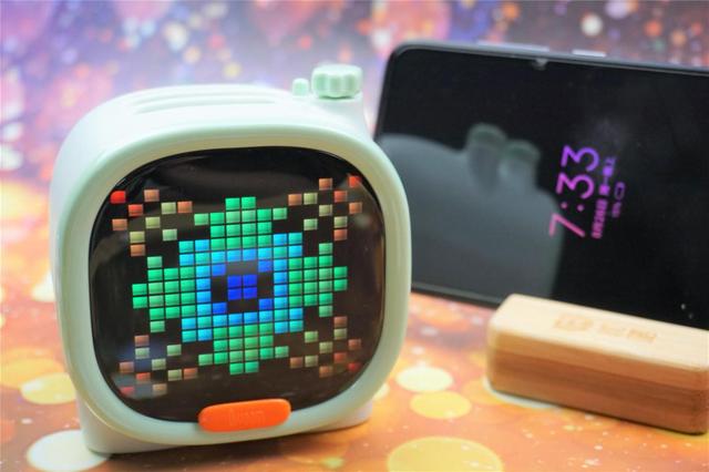全网最Q音箱?Divoom像素蓝牙(闹钟)音箱上手体验:功能亮了 全网最Q音箱?Divoom像素蓝牙(闹钟)音箱上手体验:功能亮了