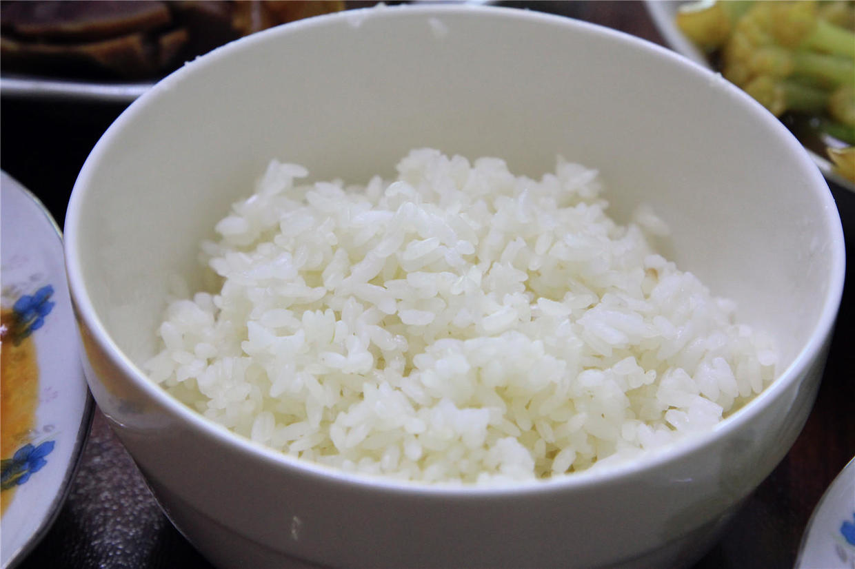 告别餐后血糖升高,臻米养生煲评测:古法蒸煮的米饭松软Q弹 告别餐后血糖升高,臻米养生煲评测:古法蒸煮的米饭松软Q弹