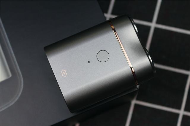 忙碌上班族的小跟班,焕醒SG199跟屁虫电动剃须刀简评 忙碌上班族的小跟班,焕醒SG199跟屁虫电动剃须刀简评