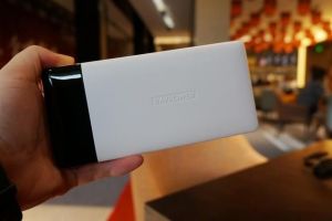Mfi认证、20000mAh只需99元？RAVPOWER充电宝上手评测，真香-2