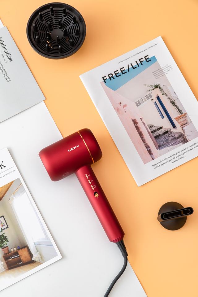 不伤头发的莱克吹风机,释放水离子,干发更护发 不伤头发的莱克吹风机,释放水离子,干发更护发