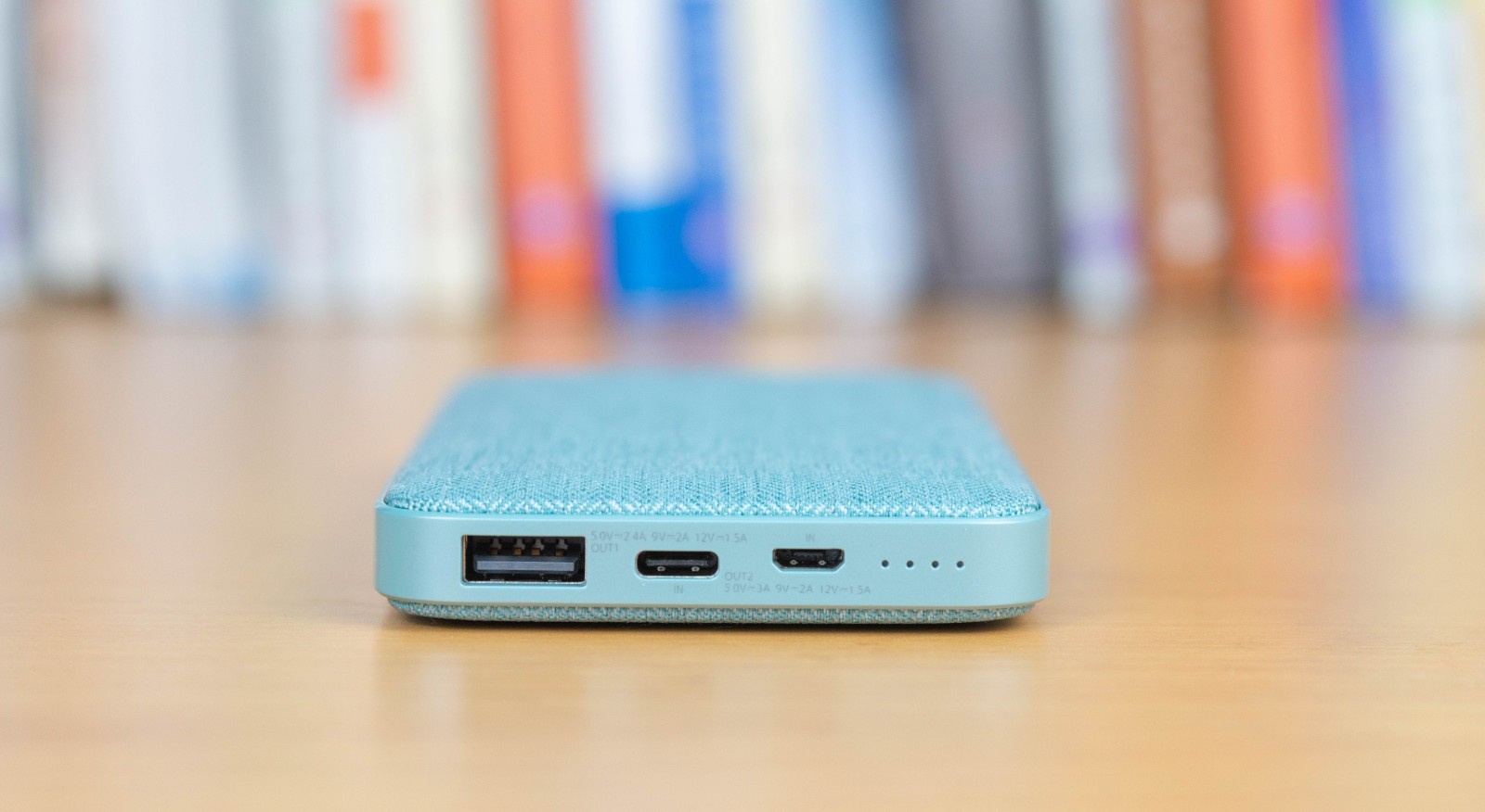 紫米新品移动电源,梦幻配色+双向快充,还可USB-C数据扩展 紫米新品移动电源,梦幻配色+双向快充,还可USB-C数据扩展