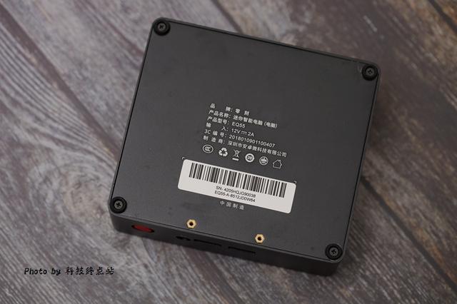 很惊奇:比电视盒子还要小的电脑性能这么给力,零刻EQ55 很惊奇:比电视盒子还要小的电脑性能这么给力,零刻EQ55