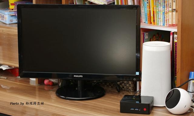 很惊奇:比电视盒子还要小的电脑性能这么给力,零刻EQ55 很惊奇:比电视盒子还要小的电脑性能这么给力,零刻EQ55