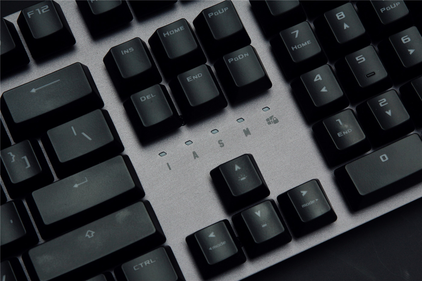 可在泥浆里翻滚的特工,华硕TUF GAMING K7光轴电竞键盘评测 可在泥浆里翻滚的特工,华硕TUF GAMING K7光轴电竞键盘评测