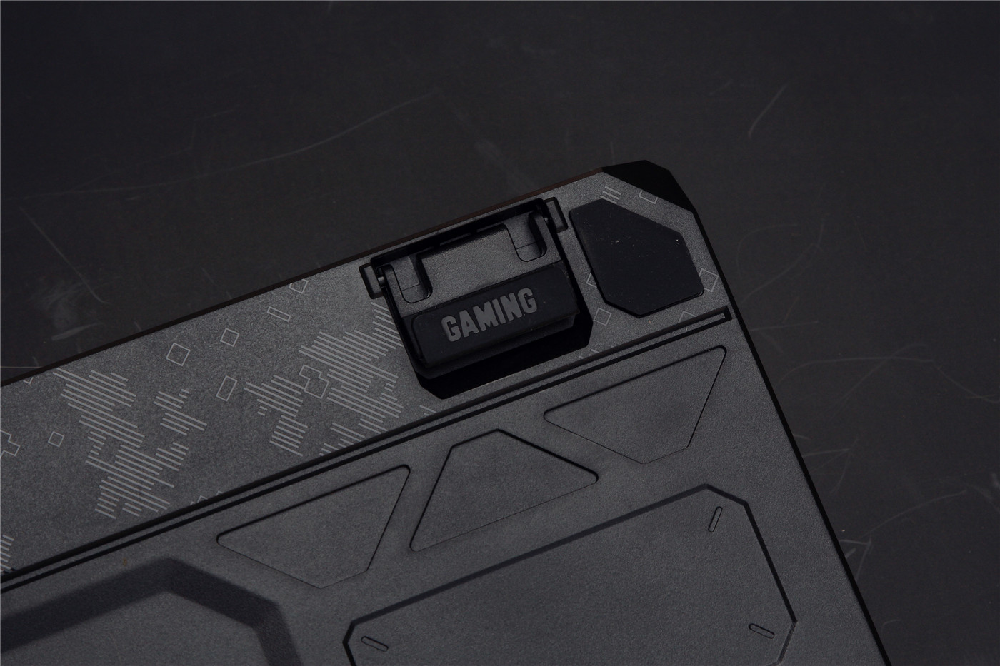 可在泥浆里翻滚的特工,华硕TUF GAMING K7光轴电竞键盘评测 可在泥浆里翻滚的特工,华硕TUF GAMING K7光轴电竞键盘评测