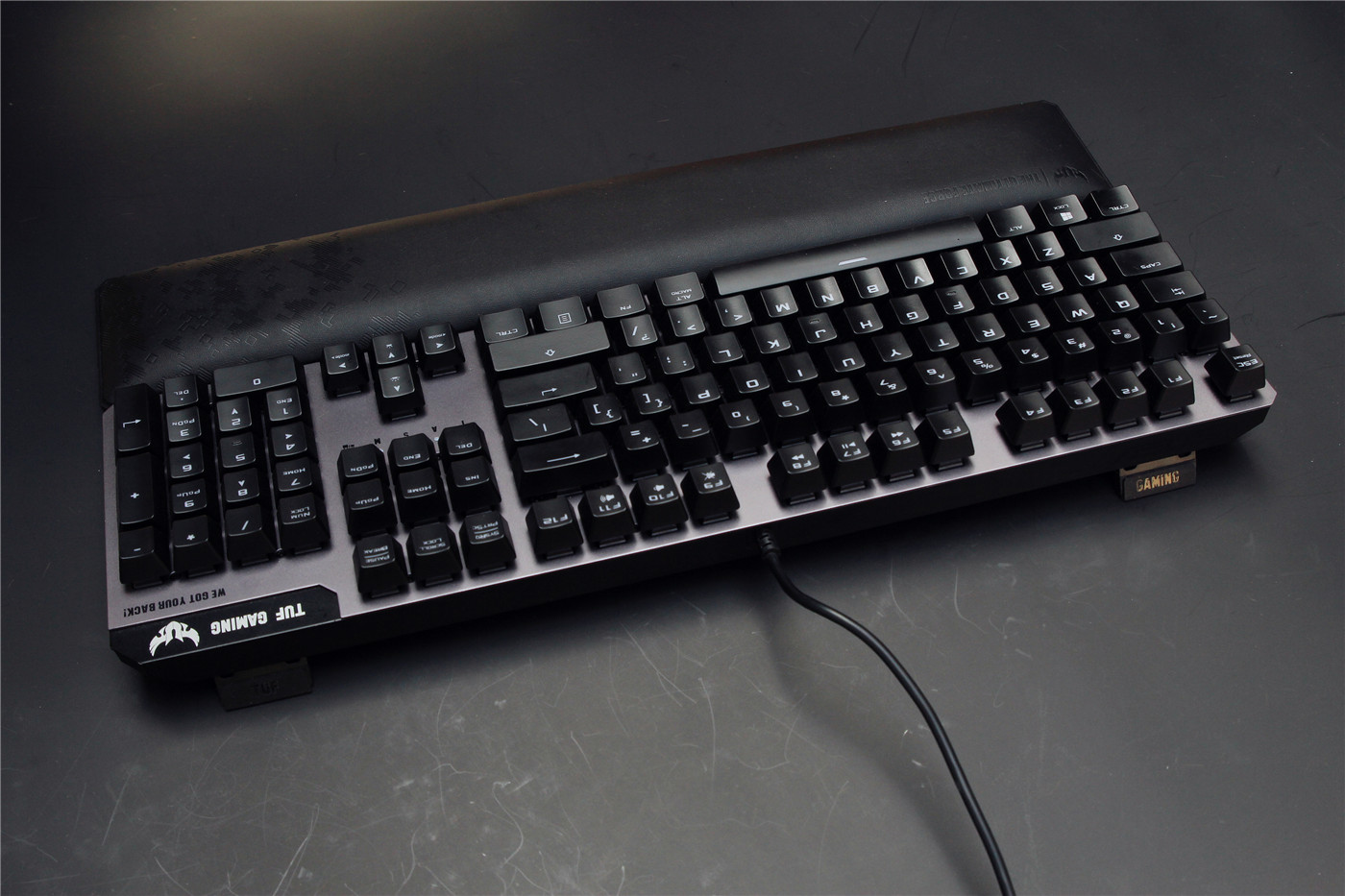 可在泥浆里翻滚的特工,华硕TUF GAMING K7光轴电竞键盘评测 可在泥浆里翻滚的特工,华硕TUF GAMING K7光轴电竞键盘评测