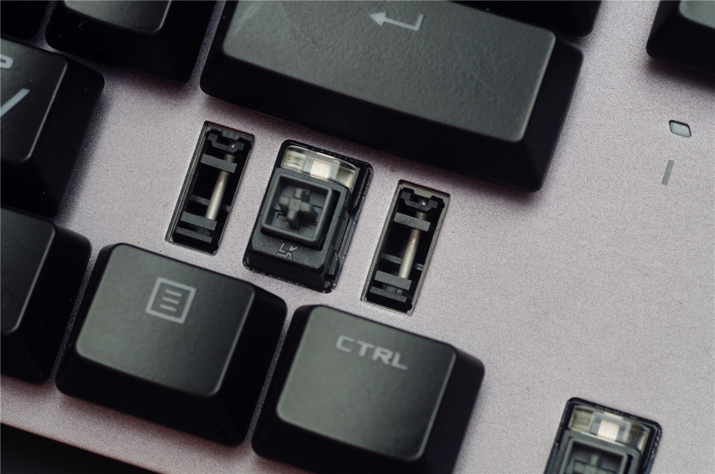 可在泥浆里翻滚的特工,华硕TUF GAMING K7光轴电竞键盘评测 可在泥浆里翻滚的特工,华硕TUF GAMING K7光轴电竞键盘评测