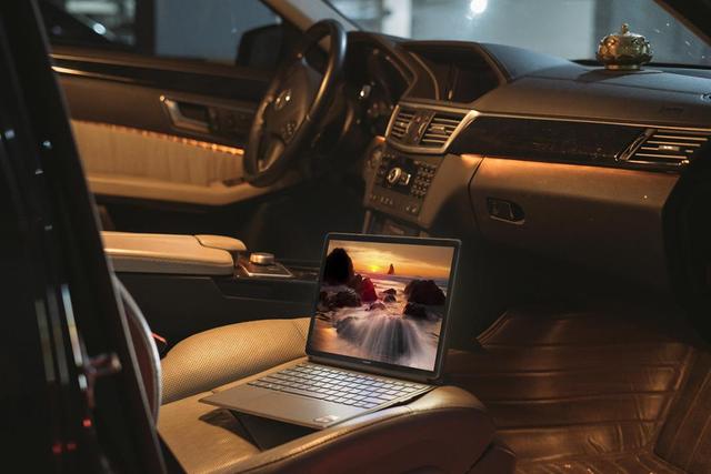 全新HUAWEI MateBook E:在地下停车场都能全时在线! 全新HUAWEI MateBook E:在地下停车场都能全时在线!
