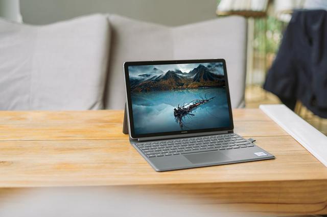 全新HUAWEI MateBook E:在地下停车场都能全时在线! 全新HUAWEI MateBook E:在地下停车场都能全时在线!