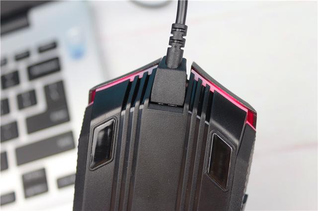 鱼和熊掌可以兼得?雷柏V20 pro双模游戏鼠标评测 鱼和熊掌可以兼得?雷柏V20 pro双模游戏鼠标评测