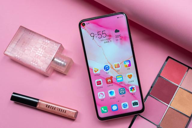 荣耀最强自拍手机登场, 荣耀最强自拍手机登场,