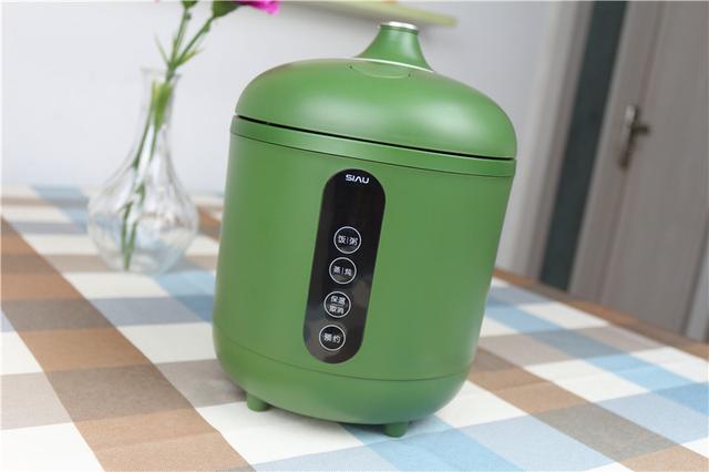 炖一锅莲藕玉米排骨汤,一个人的生活也可以丰富多彩 炖一锅莲藕玉米排骨汤,一个人的生活也可以丰富多彩